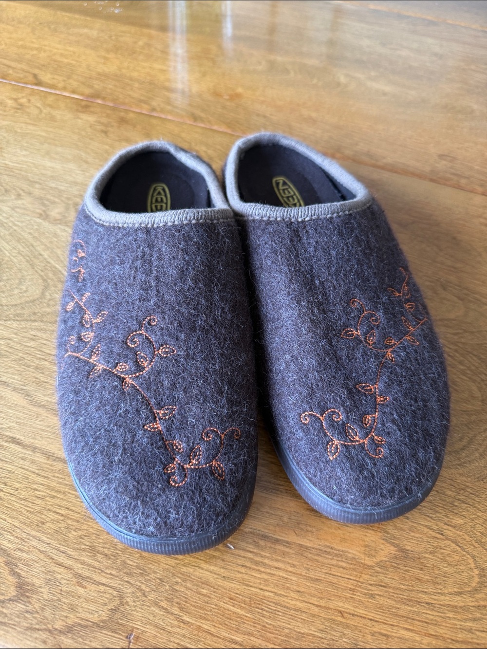 Keen “Trillium” felt wool mules